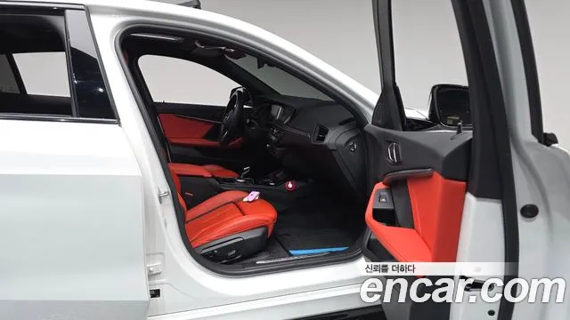 BMW 1 Series F40 — Фото автомобиля 25