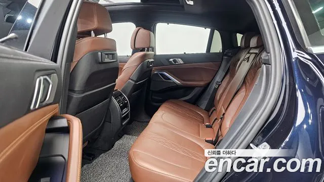BMW X6 — Фото автомобиля 13