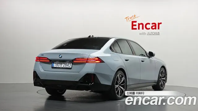 BMW 5-Series 5 серия (G60) 530i xDrive M Sport — Фото автомобиля 2