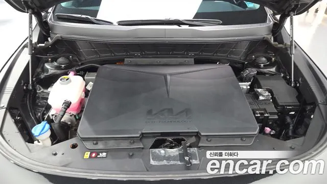 Kia Niro — Фото автомобиля 9