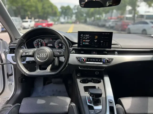 Audi A4L — Фото автомобиля 5