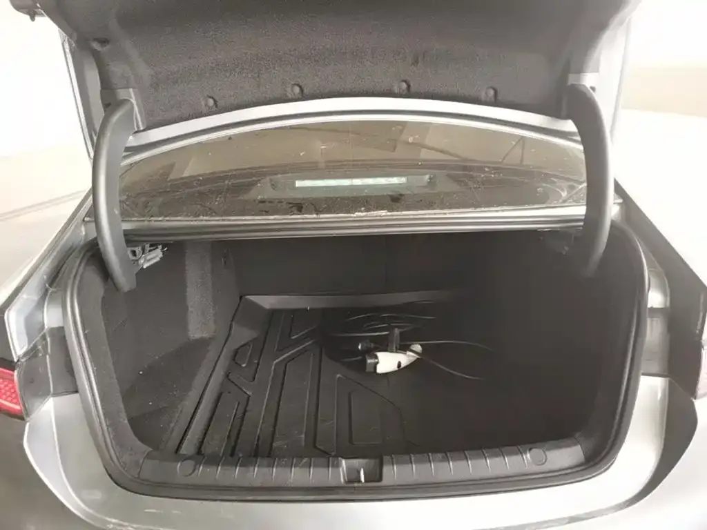 BYD Hai Bao 05 DM-i 2026 DM-i 128KM Luxury — Фото автомобиля 21