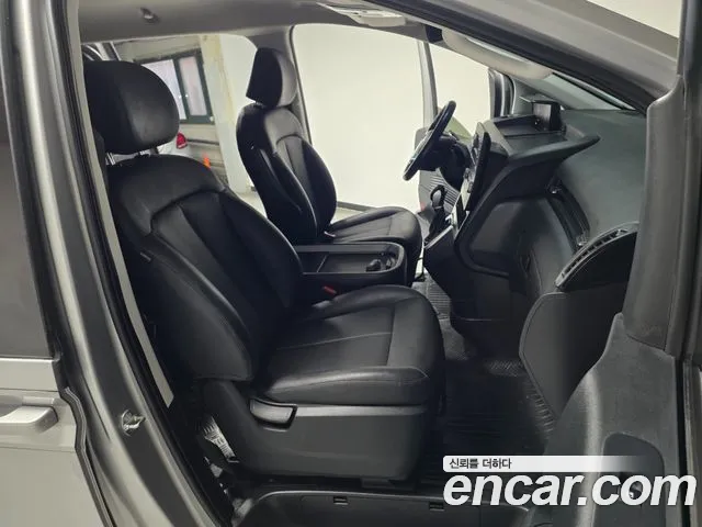 Hyundai Staria — Фото автомобиля 9