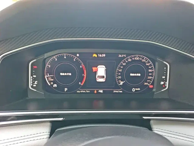 Volkswagen Tiguan L — Фото автомобиля 11