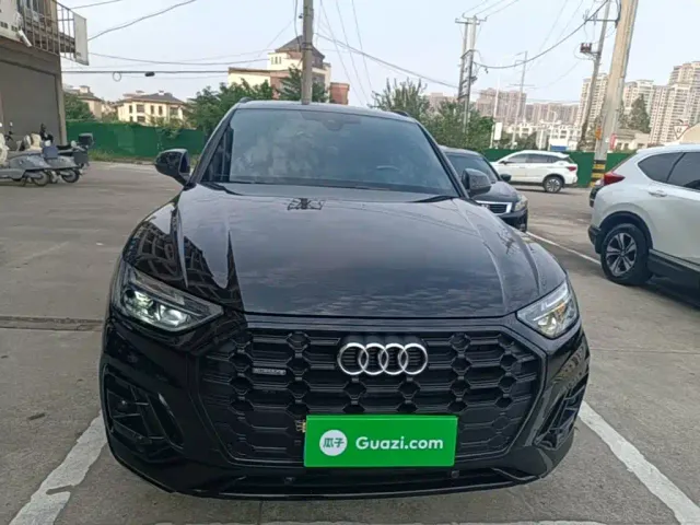 Audi Q5L — Фото автомобиля 2