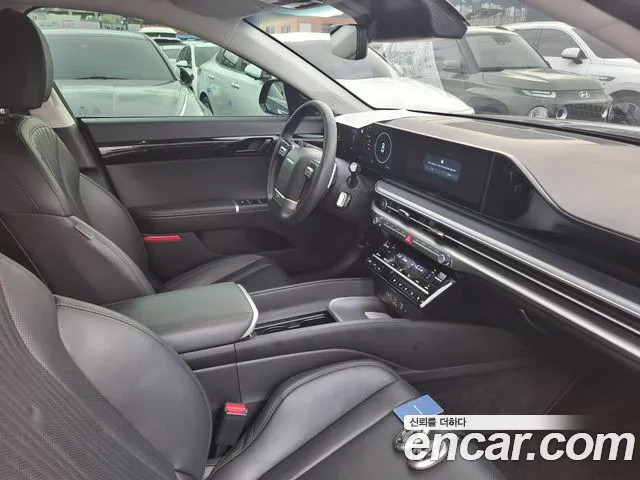 Hyundai Grandeur GN7 — Фото автомобиля 17