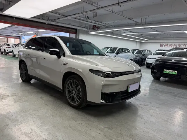 Leapmotor C10 — Фото автомобиля 3