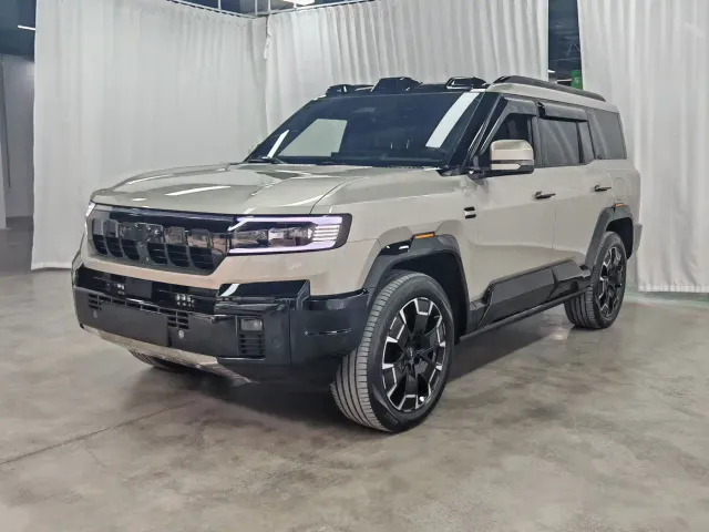 Фотография автомобиля — BYD FangChengBao Leopard 8