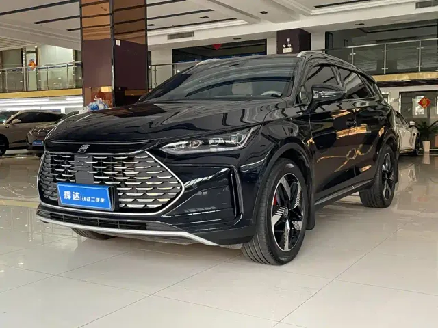 Фотография автомобиля — BYD Tang