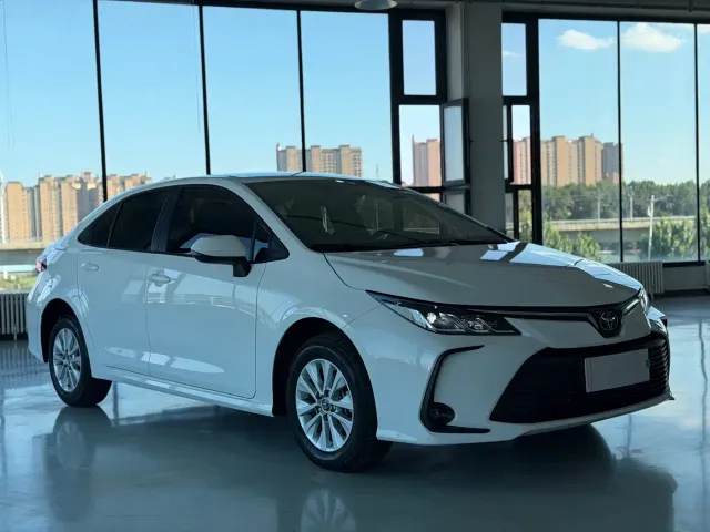 Toyota Corolla — Фото автомобиля 3
