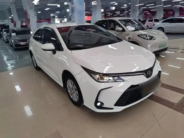 Toyota Corolla — Фото автомобиля 3
