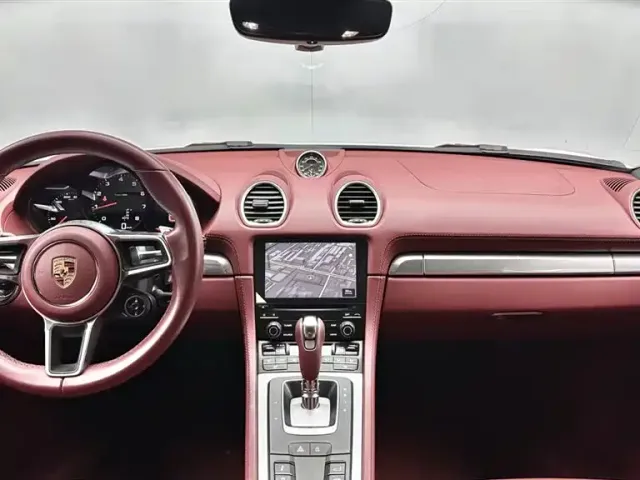 Porsche 718 — Фото автомобиля 14