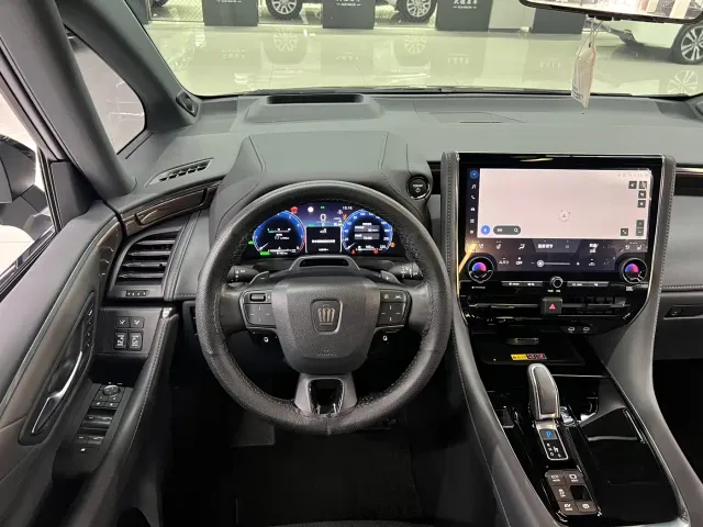 Toyota Vellfire — Фото автомобиля 17