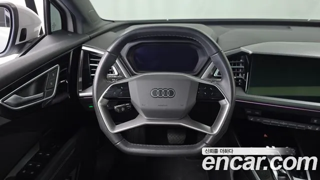 Audi Q4 e-tron F4 — Фото автомобиля 19