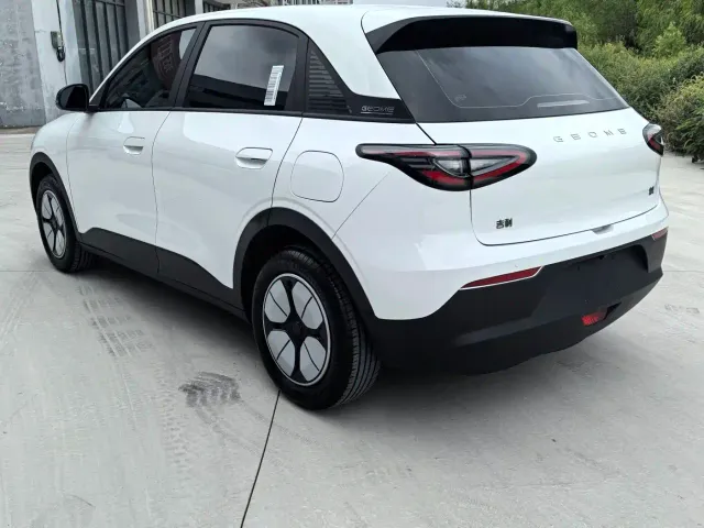 Geely Starry Wish — Фото автомобиля 6