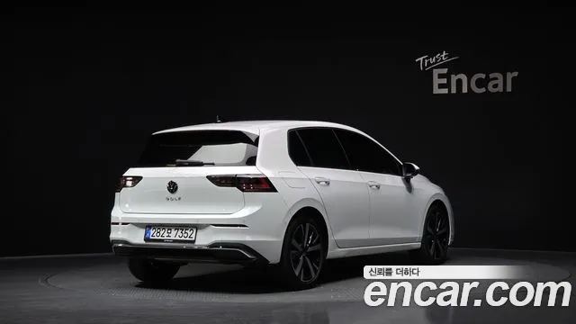 Volkswagen Golf Golf 8 поколение 2.0 TDI Prestige — Фото автомобиля 2