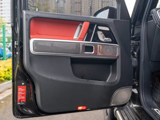Mercedes-Benz G-Class — Фото автомобиля 16