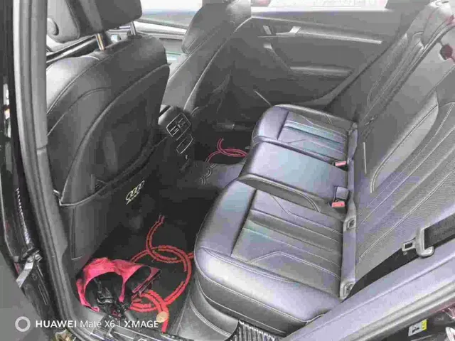 Audi Q5L — Фото автомобиля 3