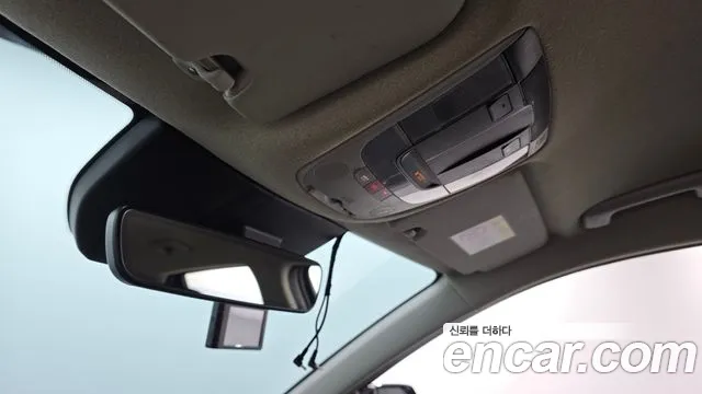 Kia Niro The All New — Фото автомобиля 25