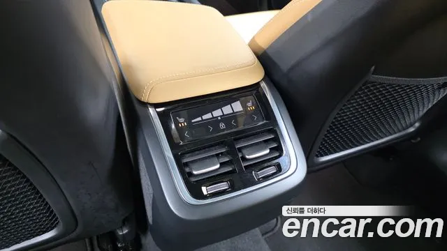 Вольво XC60 B5 Ultra Bright — Фото автомобиля 19