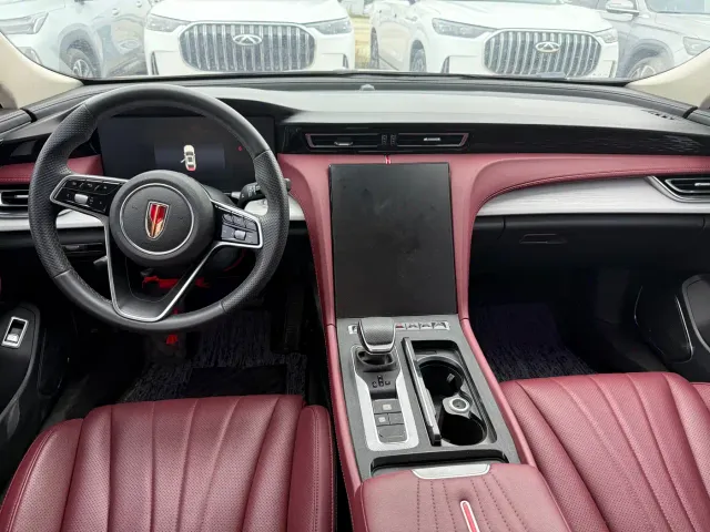 Hongqi H5 — Фото автомобиля 6