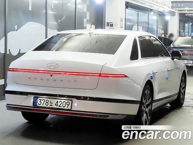 Hyundai Grandeur — Фото автомобиля 4