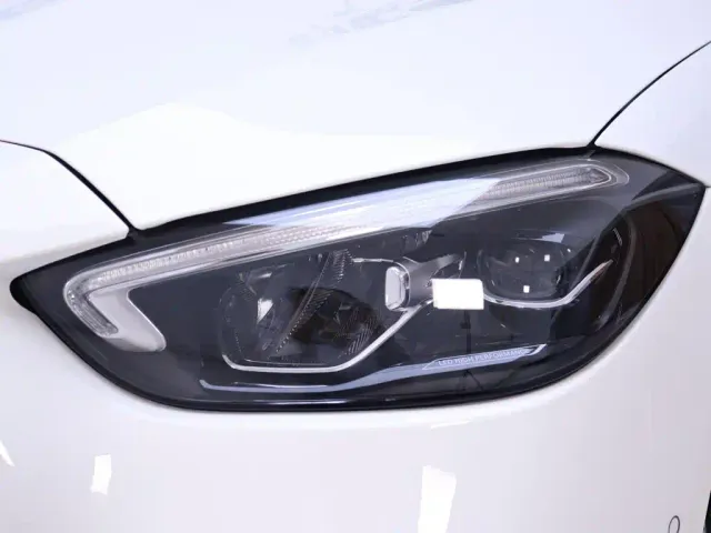 Mercedes-Benz C-Class — Фото автомобиля 4