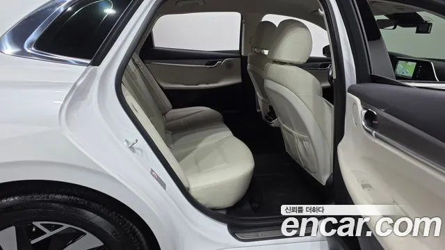 Hyundai Grandeur (New) Hybrid — Фото автомобиля 18