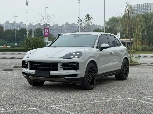 Фотография автомобиля — Porsche Cayenne