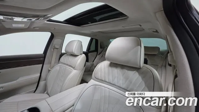 Genesis G90 Бензин 3.5 турбо AWD — Фото автомобиля 10
