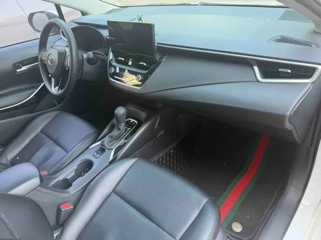 Toyota Corolla — Фото автомобиля 16