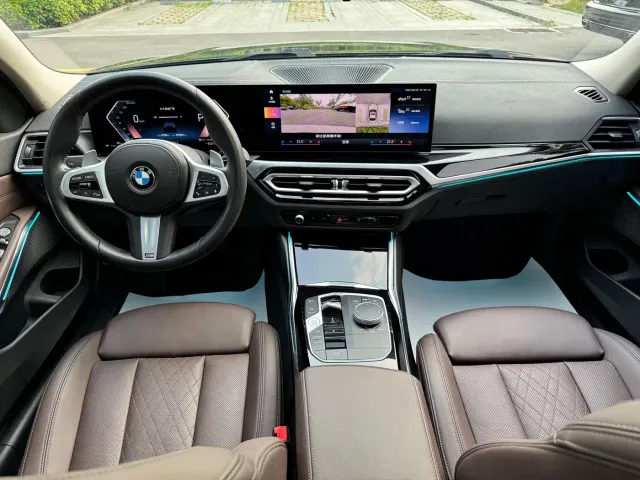 BMW 3 Series — Фото автомобиля 17