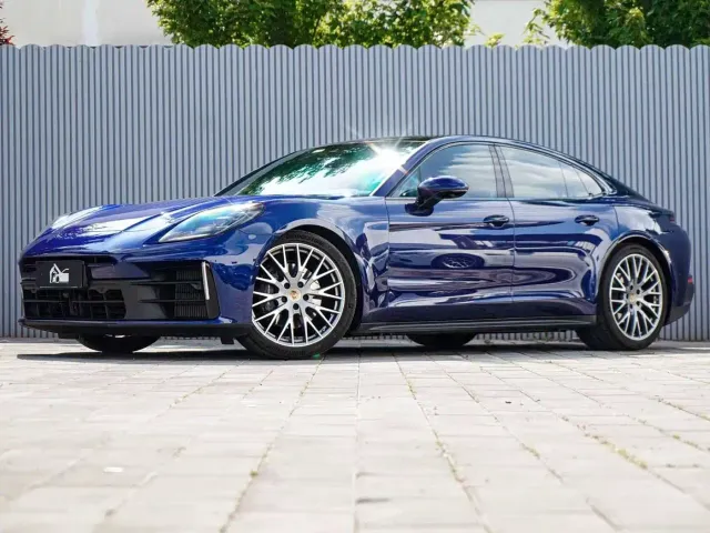 Porsche Panamera — Фото автомобиля 3