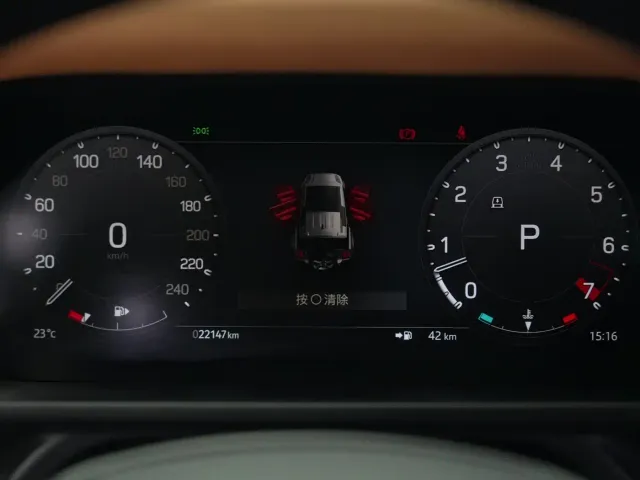 Land Rover Defender — Фото автомобиля 24