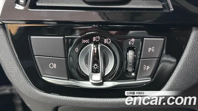 BMW 5 Series G30 — Фото автомобиля 14