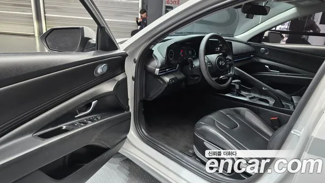 Hyundai Avante CN7 — Фото автомобиля 15