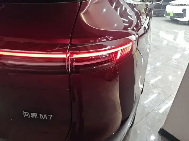 Aito M7 — Фото автомобиля 7