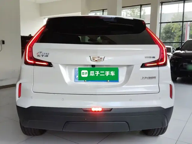 Cadillac XT4 — Фото автомобиля 5