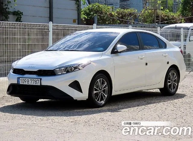 Kia K3 Generation 2 — Фото автомобиля 3