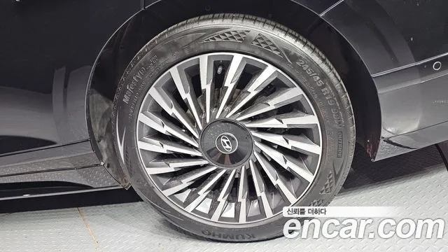 Hyundai Grandeur — Фото автомобиля 19