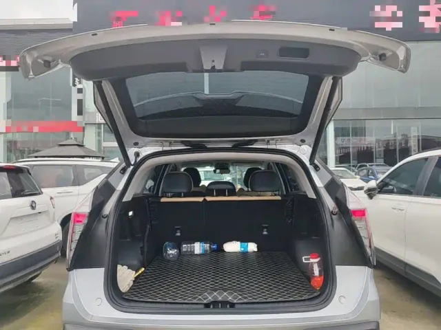 Geely Boyue L 2023 1.5TD DCT Premium — Фото автомобиля 18