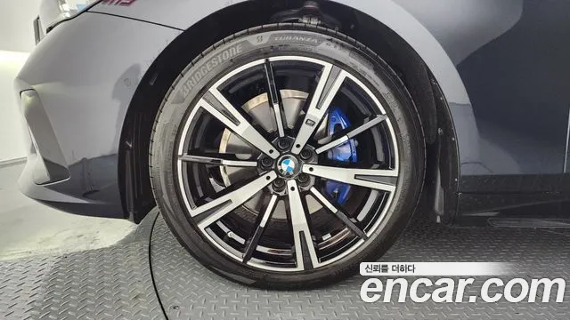BMW 5-Series 5 серия (G60) 530i xDrive M Sport — Фото автомобиля 5