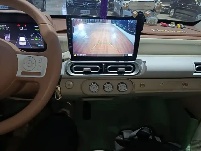 Wuling Hongguang Mini EV — Фото автомобиля 12