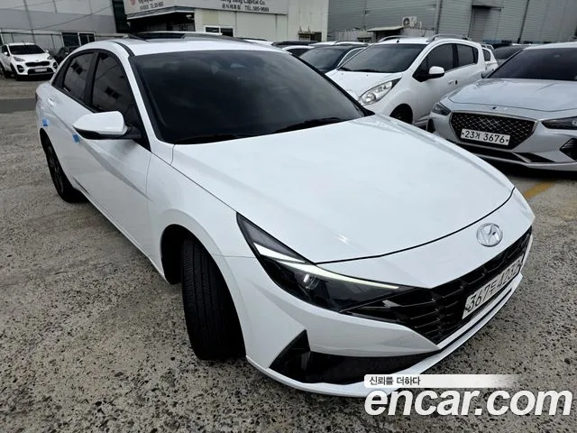 Hyundai Avante CN7 — Фото автомобиля 3
