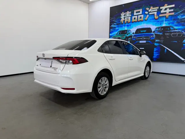 Toyota Corolla — Фото автомобиля 6