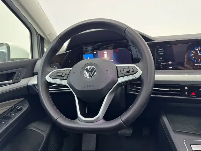 Volkswagen Golf — Фото автомобиля 20