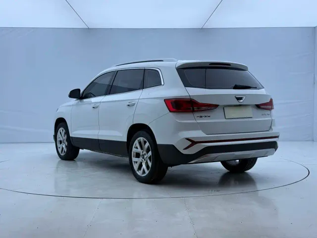 Jetta VS7 — Фото автомобиля 4