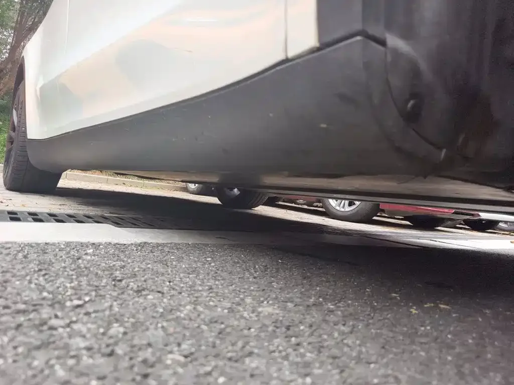 Tesla Model Y 2022 Facelift Rear-Wheel Drive Version — Фото автомобиля 17