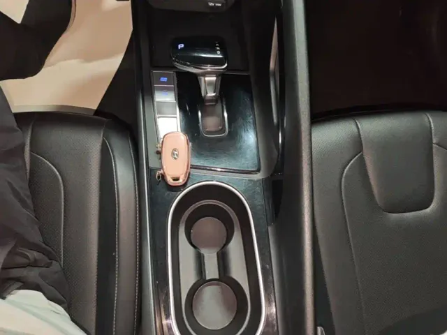 Hyundai Elantra — Фото автомобиля 13