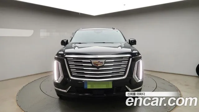Cadillac Escalade — Фото автомобиля 11